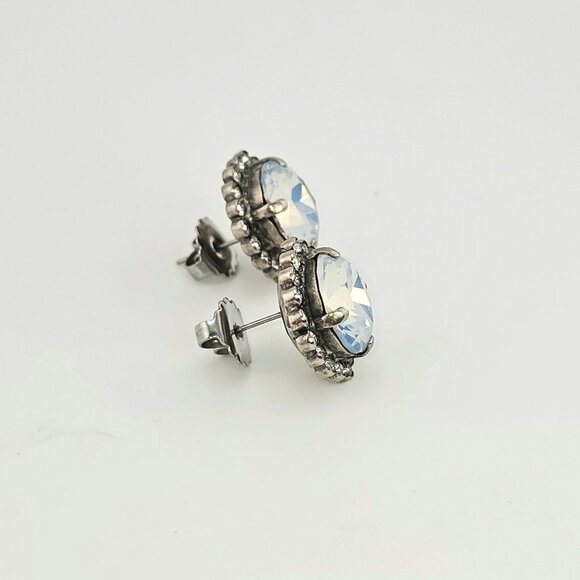Sorrelli Elegant Silver Stud Earrings With Larfe Opalescent Crystal - Picture 3 of 4